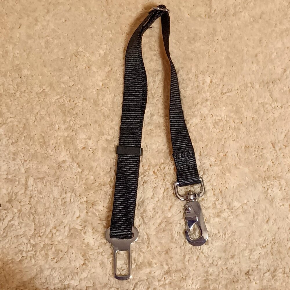 Newer ~Pet Trends Pet Safety Restraint (Size: Large for dogs weighing 44-88 lbs) - Picture 4 of 6